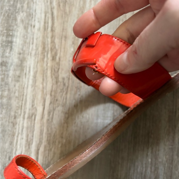 TORY BURCH Marcia Patent Toe-Ring Sandal Brilliant Orange - Picture 6 of 7